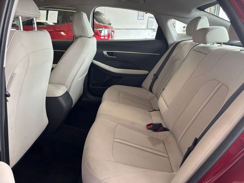 Used 2025 Hyundai Sonata SEL FWD image 25