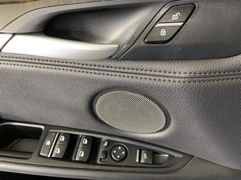 Used 2017 BMW X5 xDrive50i image 23