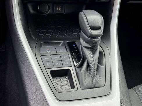 Used 2025 Toyota RAV4 LE image 6