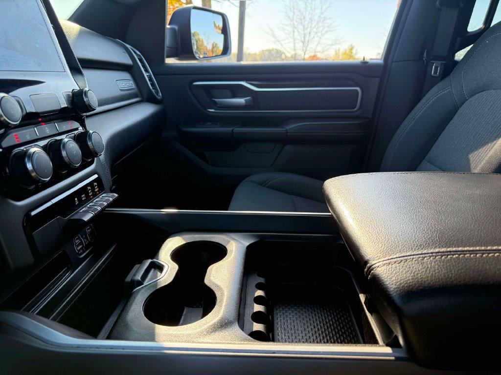 Used 2022 RAM 1500 Big Horn AWD/4WD image 24