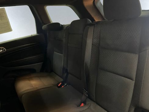 Used 2020 Jeep Grand Cherokee Laredo AWD/4WD image 19