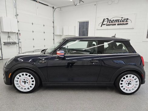 Used 2022 MINI Cooper S image 7
