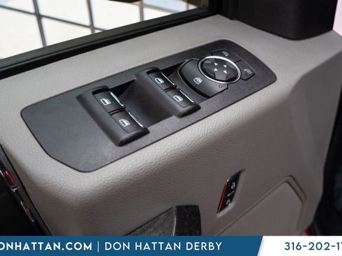 Used 2017 Ford F150 XLT w/ Equipment Group 302A Luxury AWD/4WD image 15