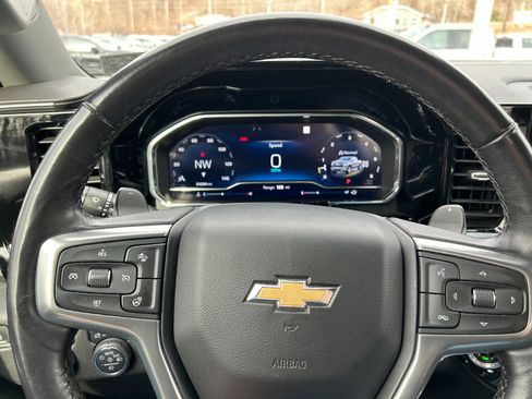 Used 2023 Chevrolet Silverado 1500 LTZ AWD/4WD image 25