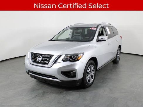 Certified 2020 Nissan Pathfinder SL image 2