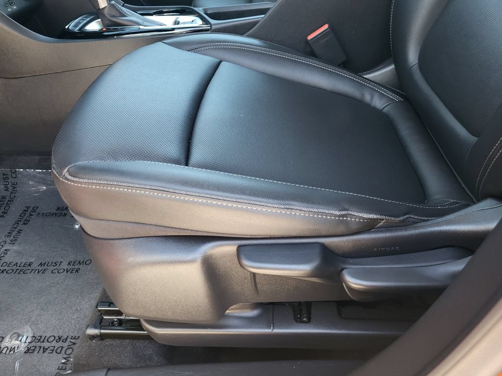 Used 2024 Buick Encore GX Sport Touring FWD image 19