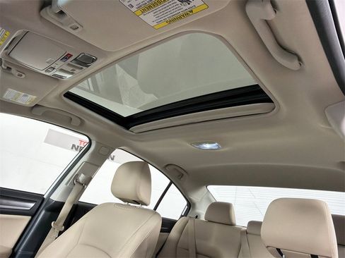 Used 2019 Subaru Legacy 2.5i Limited w/ Popular Package #2A image 2