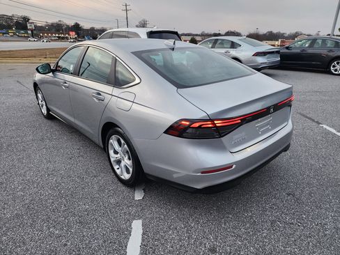 Certified 2025 Honda Accord LX image 6