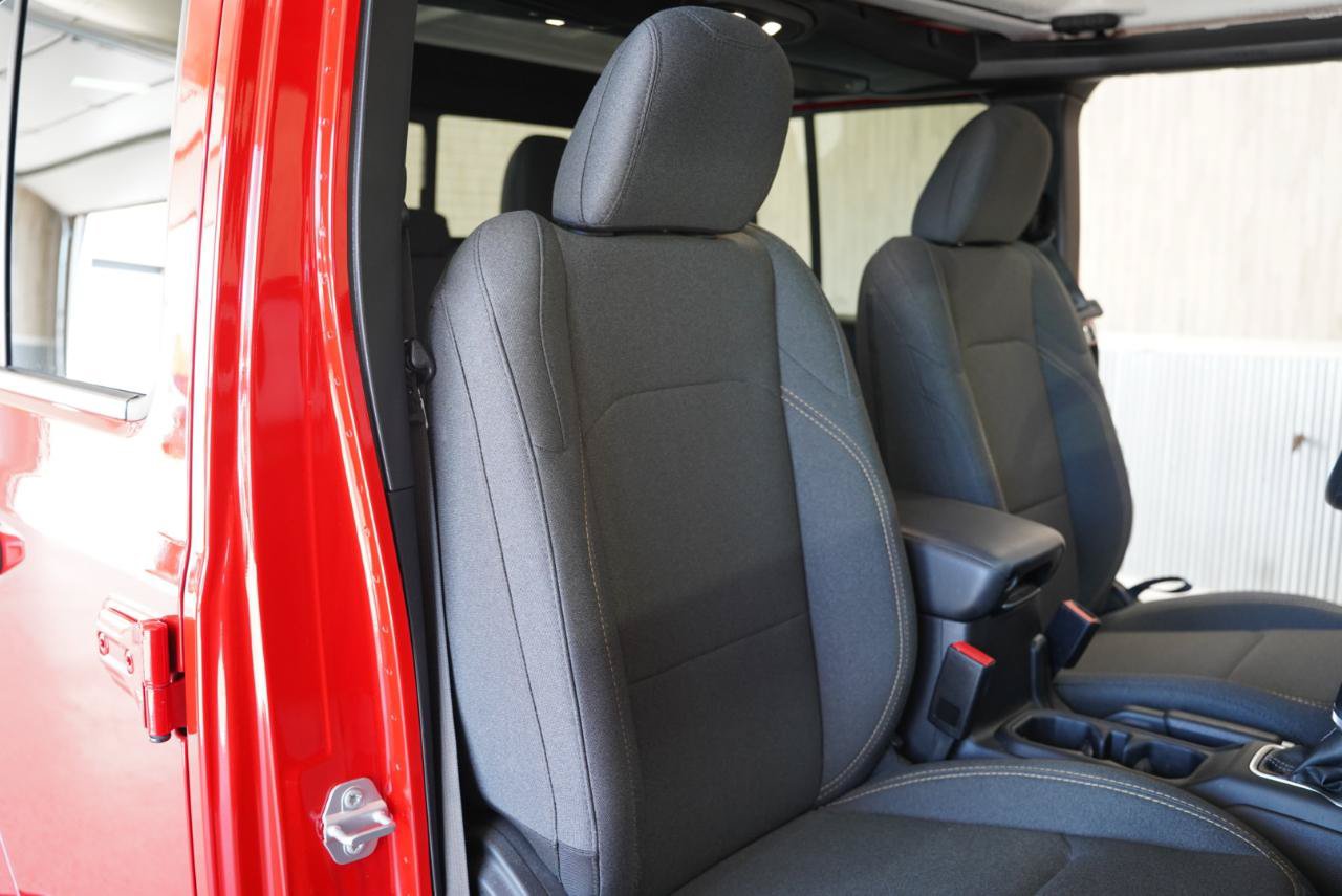 Used 2024 Jeep Gladiator Sport AWD/4WD image 30