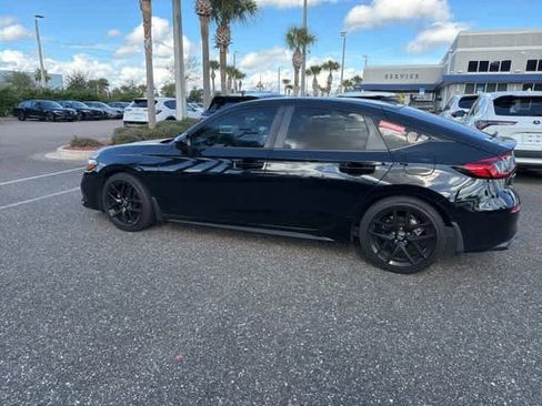 Used 2023 Honda Civic Sport image 3