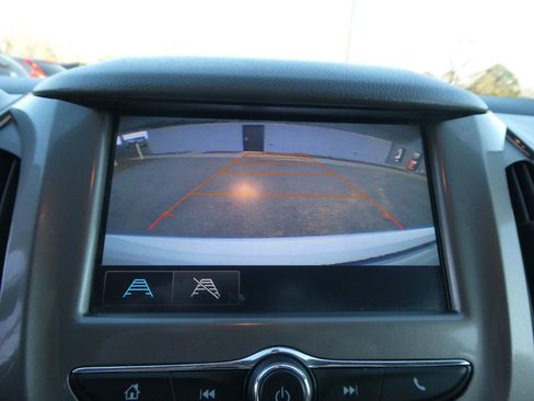 Used 2017 Chevrolet Cruze Premier image 21