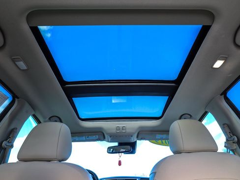 Used 2019 Nissan Murano Platinum w/ Cargo Package image 6