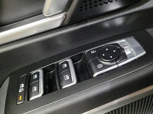 Used 2022 Kia Telluride S FWD image 27
