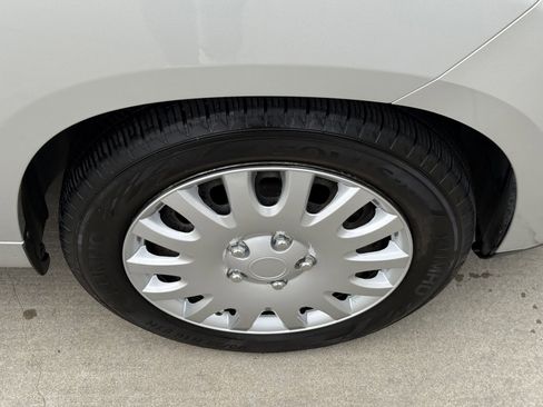 Used 2015 FIAT 500L Pop FWD image 13