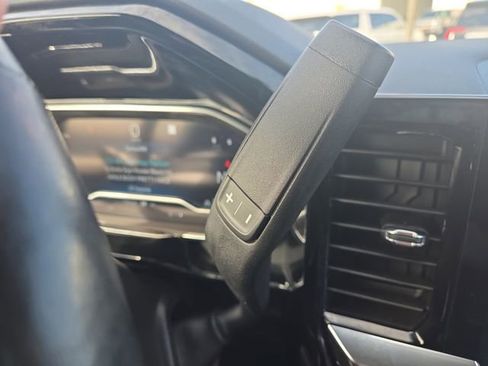 Used 2022 Chevrolet Silverado 1500 LT image 21