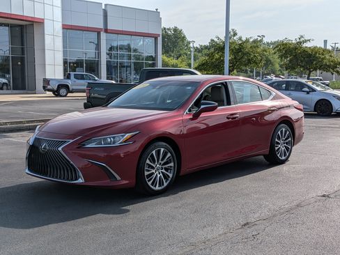 Used 2021 Lexus ES 250 w/ Premium Package AWD/4WD image 4