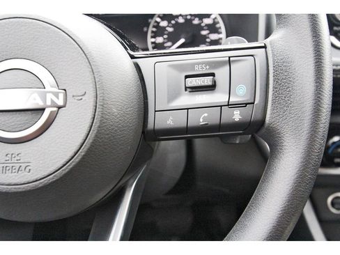 Used 2023 Nissan Rogue SV image 14