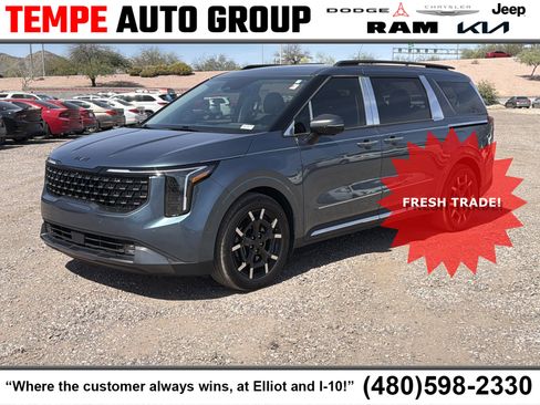 Used 2025 Kia Carnival SX Prestige image 1