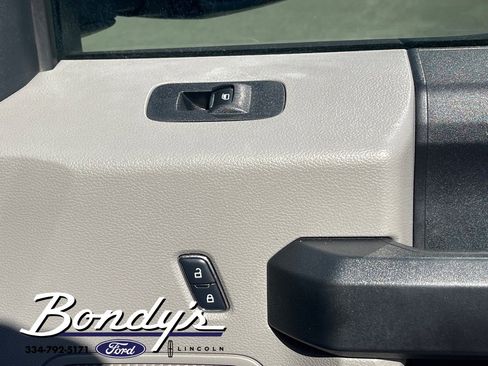 Used 2018 Ford F450 XL w/ Power Equipment Group image 24