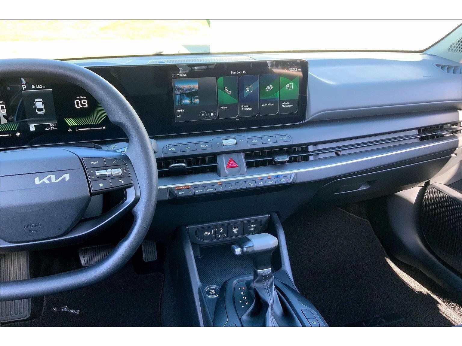 Used 2025 Kia K4 FWD image 6