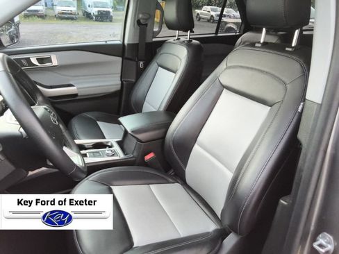 Used 2023 Ford Explorer XLT w/ Equipment Group 202A AWD/4WD image 29