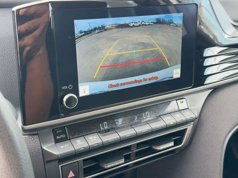 Used 2025 Toyota Camry LE image 21