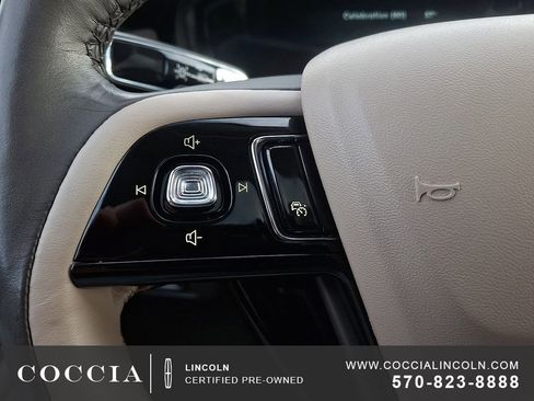 Certified 2022 Lincoln Corsair Reserve w/ Equipment Group 201A image 23