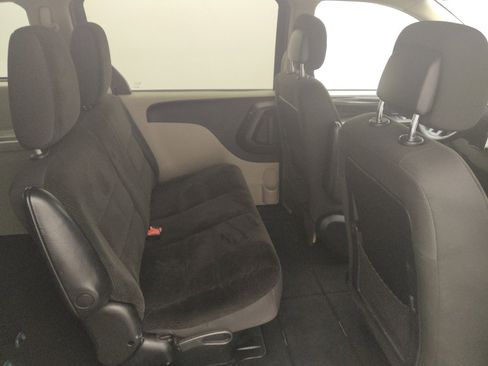 Used 2017 Dodge Grand Caravan SE w/ Power Window Group FWD image 19
