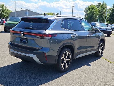 New 2026 Volkswagen Tiguan SE AWD/4WD image 3