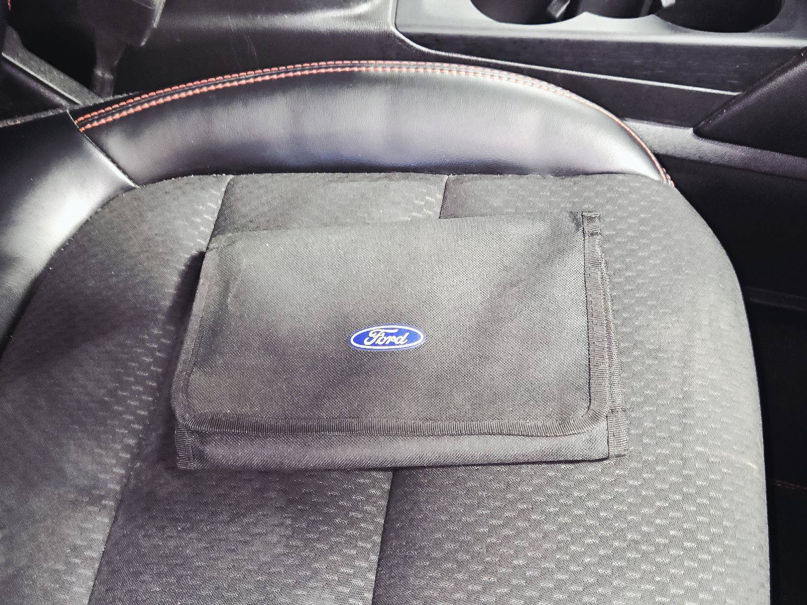 Certified 2023 Ford Escape ST-Line Select AWD/4WD image 60