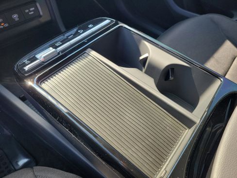 New 2026 Hyundai Tucson Blue SE image 32