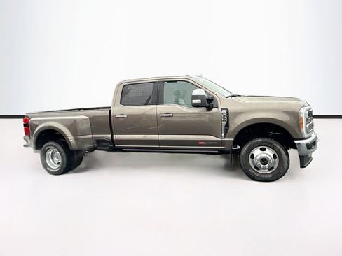 Certified 2023 Ford F350 Lariat w/ Lariat Ultimate Package image 8