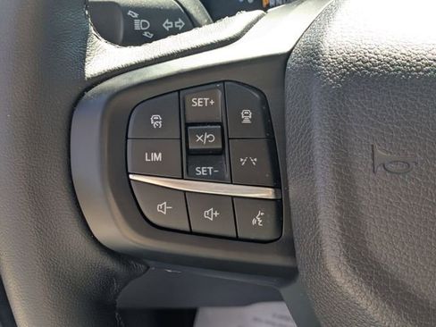 Used 2024 Ford Ranger Lariat w/ Trailer Tow Package image 17