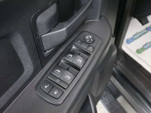 Used 2015 RAM 1500 Express AWD/4WD image 30