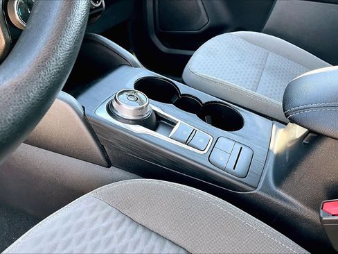 Used 2022 Ford Escape SE image 15