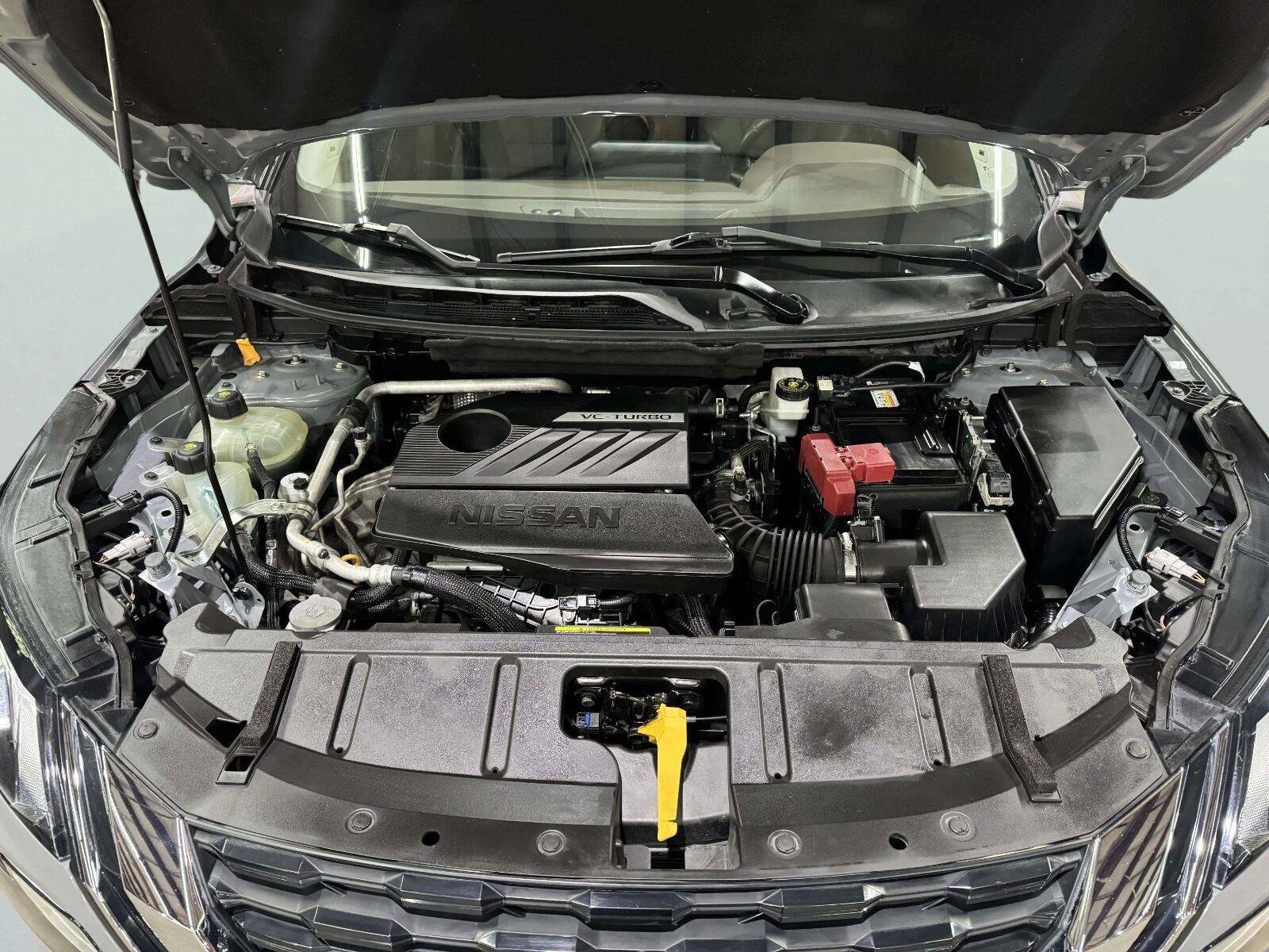 Used 2023 Nissan Rogue Platinum FWD image 15