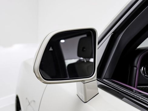 Used 2022 Rolls-Royce Cullinan Black Badge AWD/4WD image 39