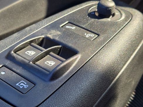 New 2025 RAM ProMaster 1500 w/ Quick Order Package 22G SLT image 13