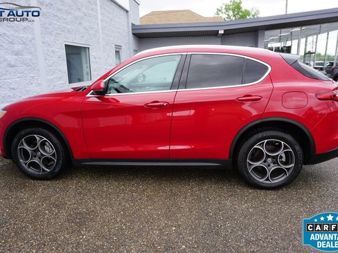 Used 2018 Alfa Romeo Stelvio AWD w/ Cold Weather Package image 13