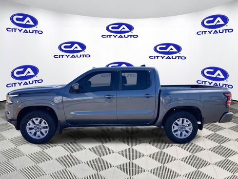 Used 2023 Nissan Frontier SV w/ SV Premium Package image 5