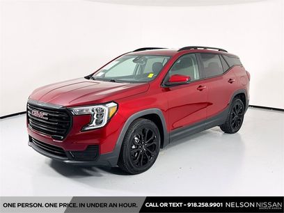 Used 2022 GMC Terrain SLE w/ Driver Convenience Package