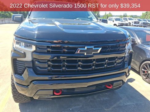 Used 2022 Chevrolet Silverado 1500 RST AWD/4WD image 3