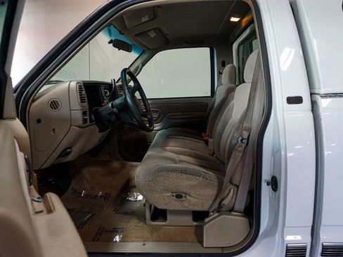 Used 1998 Chevrolet Silverado 1500 4x4 Regular Cab w/ Preferred Equipment Group 2 image 8