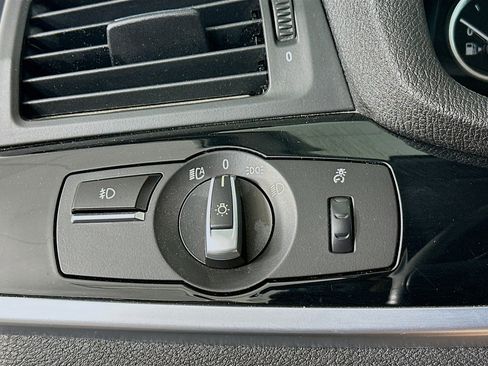 Used 2017 BMW X3 xDrive28i image 16