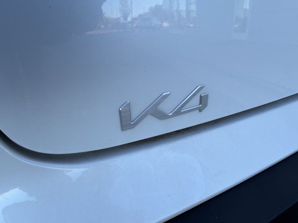 Used 2025 Kia K4 FWD image 4