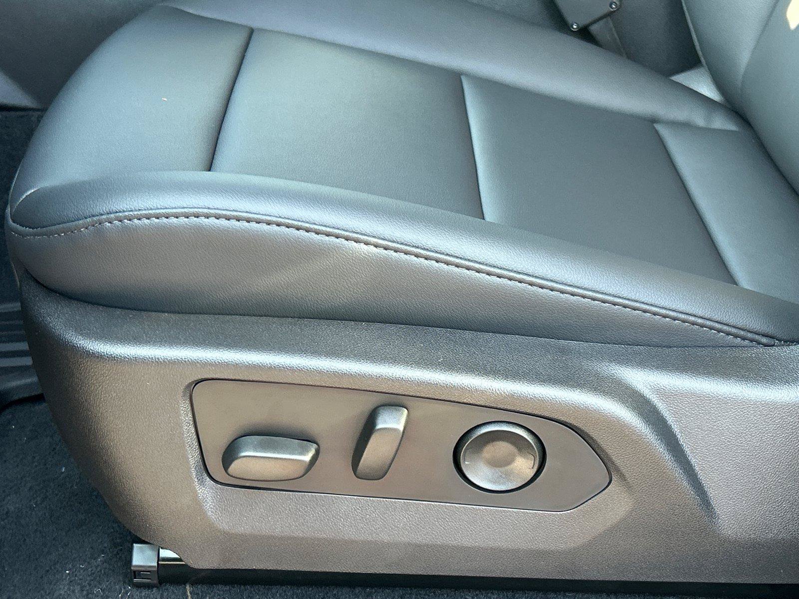 New 2026 Chevrolet Colorado Trail Boss AWD/4WD image 15