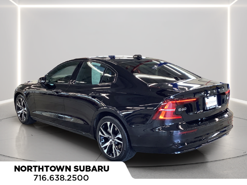 Used 2024 Volvo S60 B5 Plus FWD image 3