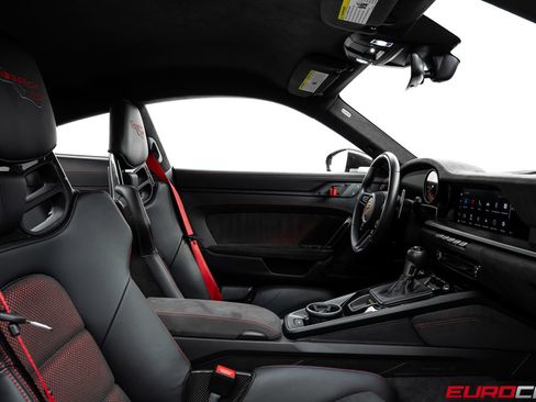 Used 2024 Porsche 911 GT3 RS RWD image 41