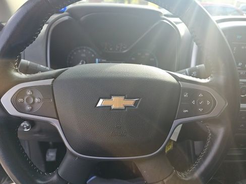 Used 2018 Chevrolet Colorado LT w/ LT Convenience Package image 12