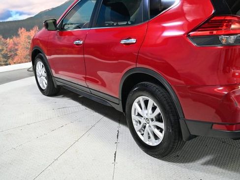 Used 2017 Nissan Rogue SV AWD/4WD image 7